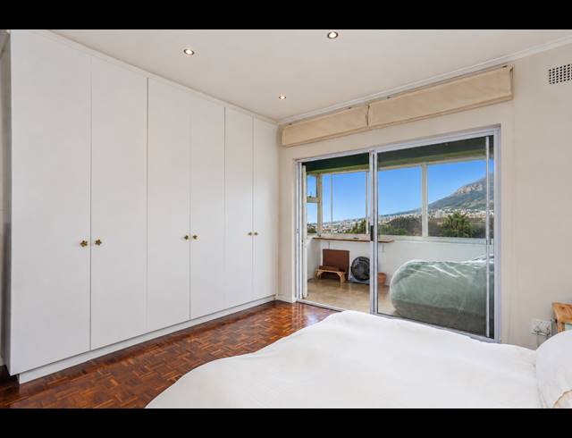 2 BEDROOM APARTMENT FOR SALE IN TAMBOERSKLOOF